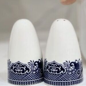1950s Churchill "Willow" England Blue and White Salt and Pepper Shakers-a Pair